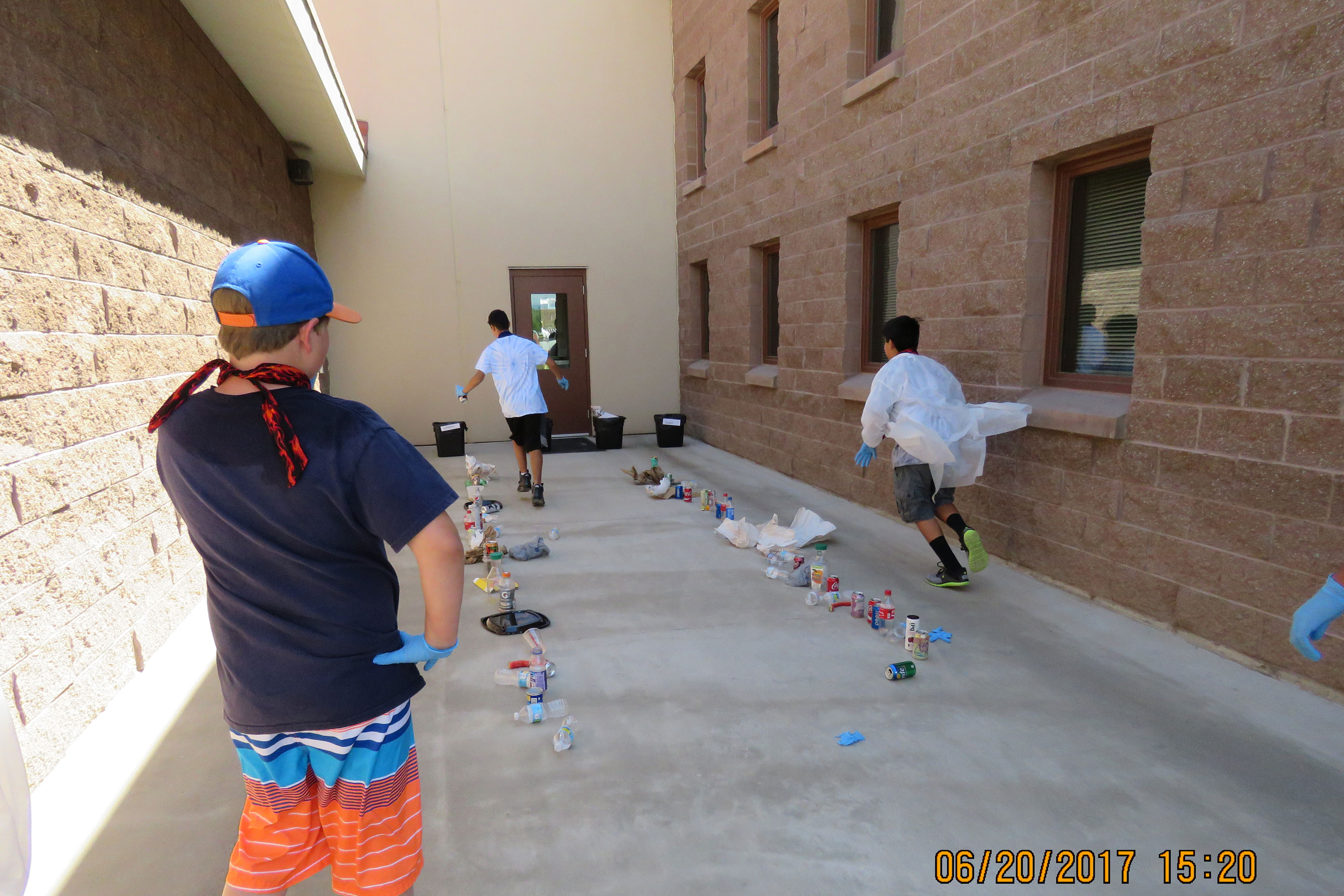 elks recycling race image