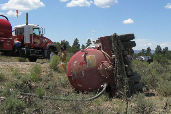 truck spill image